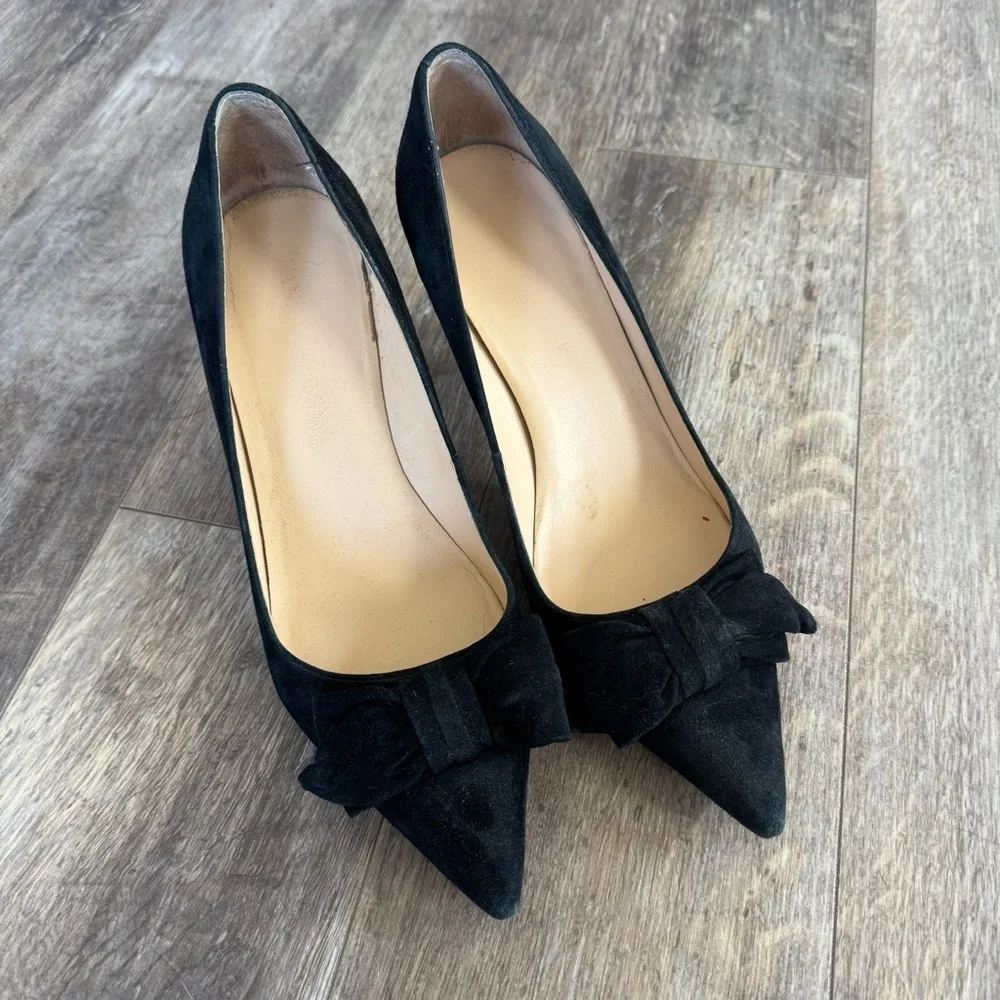 Ivanka Trump Suede Pointy Toe Bow Detail Elegant Black Pumps - Picture 2 of 7